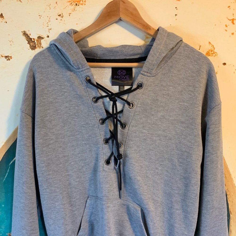 3/$40 😍 Comfy & cute hoodie